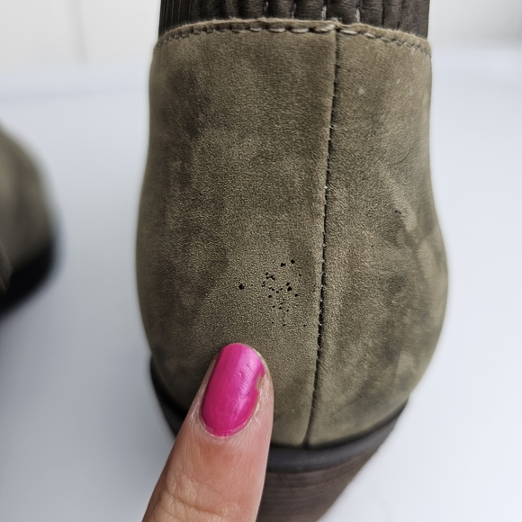 Vionic Shantelle Olive Green Waterproof Nubuck Leather Ankle Zip Booties 9 - Picture 11 of 12